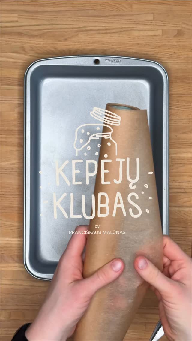 Ar jau nupūtėte dulkes nuo savo prijuosčių ir kitų kepimo reikmenų?
Kepėjų klubas JAU atviras visiems.
Jį kūrėme galvodami apie jus – tuos, kurie jau kepa su Malūno produktais, rašo, klausia, dalinasi savo bandymais ir ieško daugiau aiškumo virtuvėje.
Norėjome ne tik dalintis patikrintais receptais, bet ir parodyti, kaip namuose kepti kepyklos lygio kepinius. Suprantant procesą, žinant kodėl, ir turint galimybę paklausti, kai kyla klausimų.
Kepėjų klube:
– kas savaitę dalinamės receptais,
– bendraujame uždaroje, palaikančioje bendruomenėje,
– konsultuojame ir atsakome į klausimus,
– siūlome mėnesinę narystę be ilgalaikių įsipareigojimų,
– susitinkame gyvai.
Dabar galite prisijungti prie Kepėjų klubo ir kepti su palaikymu tada, kai jo labiausiai reikia.
Iki atidarymo renginio vasario 6 dieną narystė klube tik 5 eur mėnesiui.
Daugiau informacijos rasite www.kepejuklubas.lt.